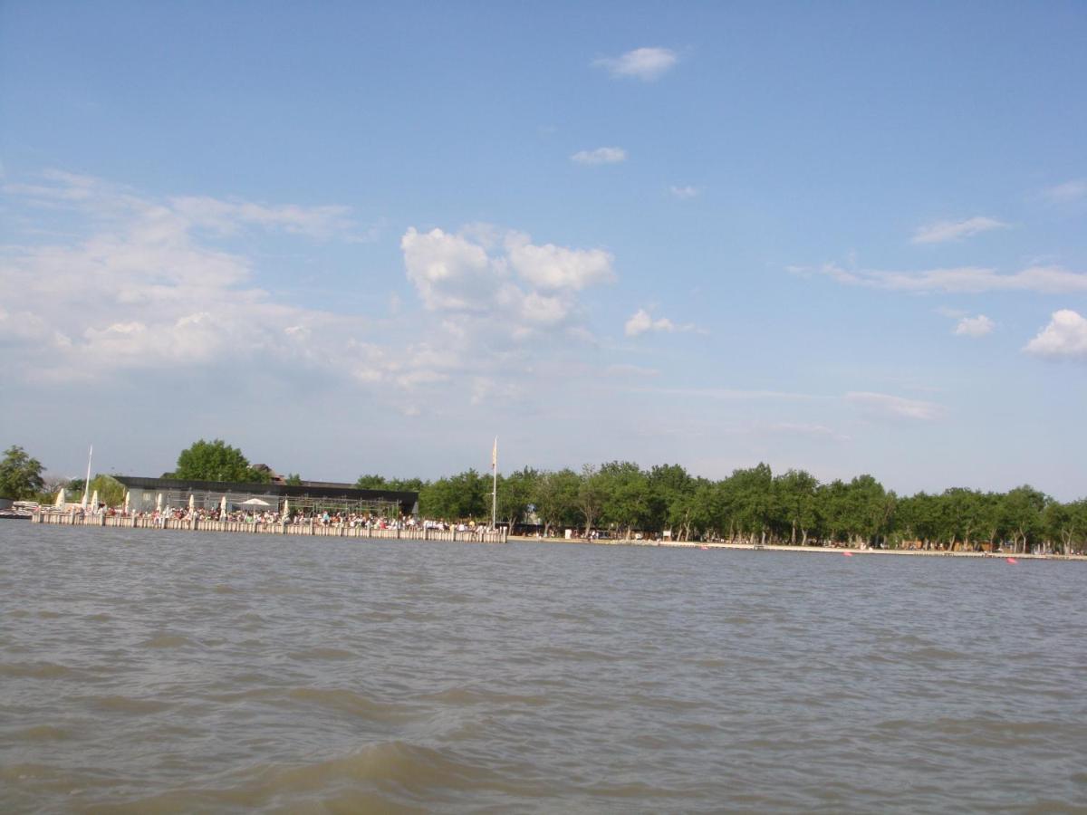 Haus Am See Neusiedl am See Exterior foto